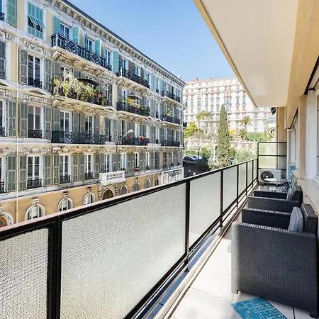 Notre Dame - Huge Sunny Modern 2br Flat - Terrace Apartman *