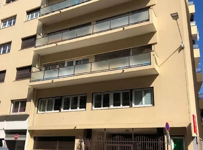 Notre Dame - Huge Sunny Modern 2br Flat - Terrace *
